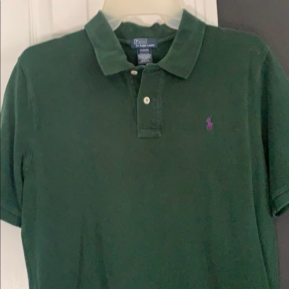 Polo collar shirt